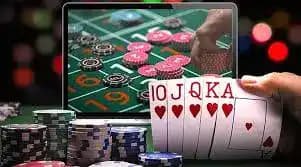 Myanmar ဘောလုံးလောင်းကစားသမားများ GoldenStar တွင် Live Odds ကြည့်ရှုနေသောမြင်ကွင်း